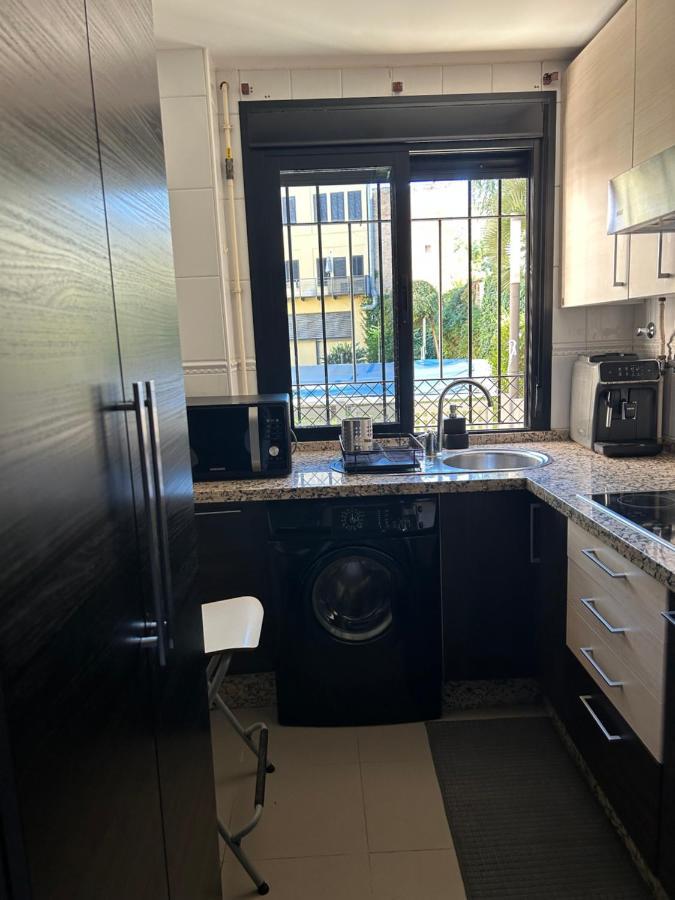Apartamento Proximo Al Centro De 2 Dormitorios Con Piscina. Sevilla Kültér fotó