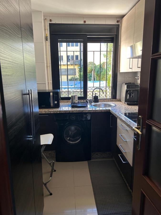Apartamento Proximo Al Centro De 2 Dormitorios Con Piscina. Sevilla Kültér fotó