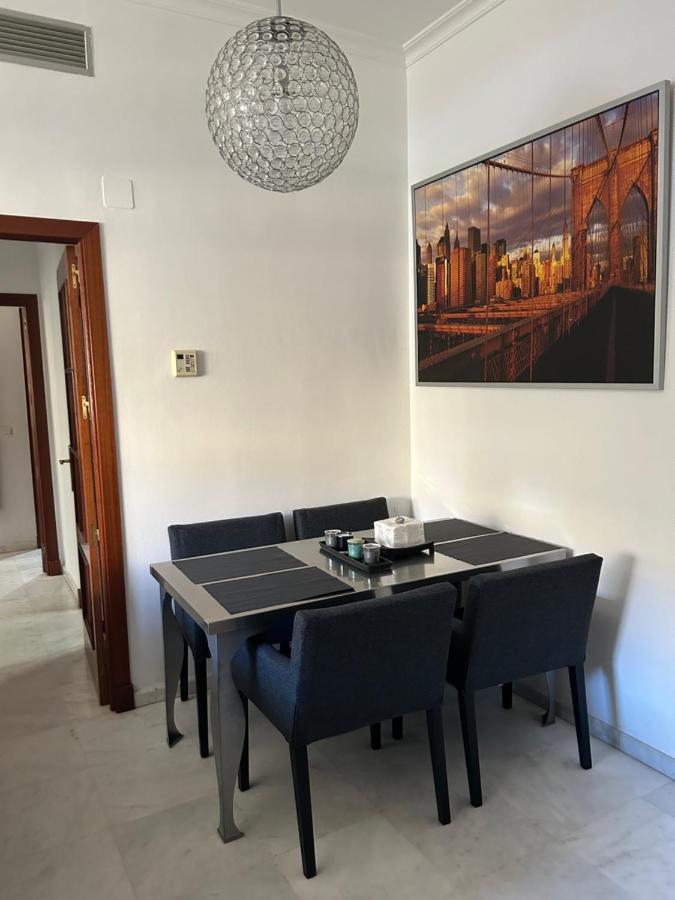Apartamento Proximo Al Centro De 2 Dormitorios Con Piscina. Sevilla Kültér fotó