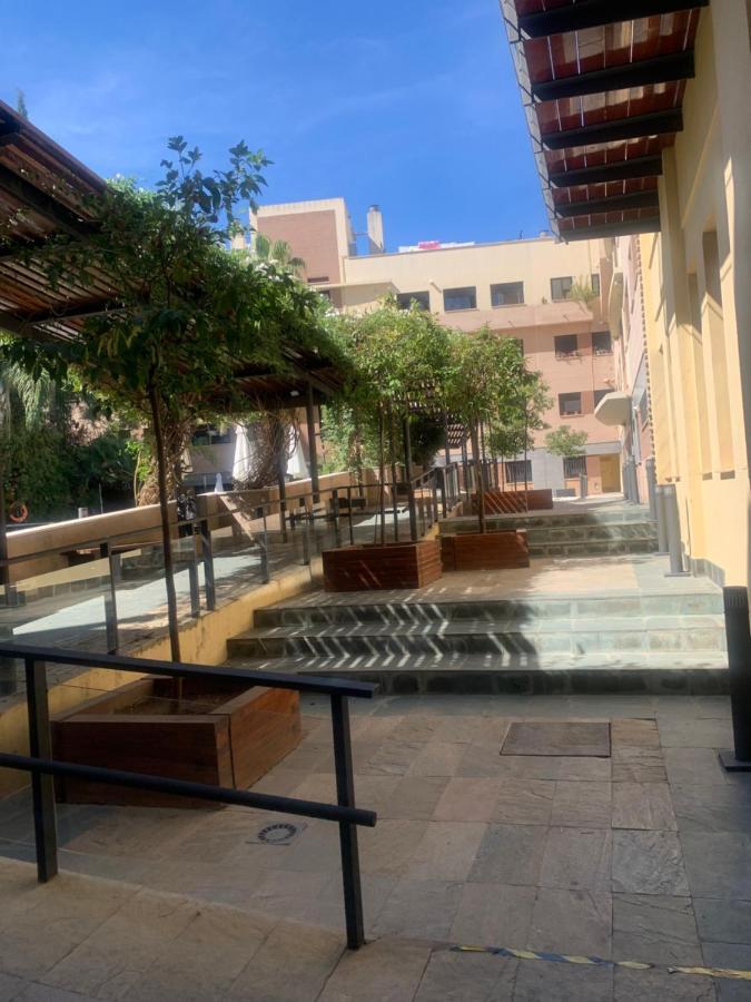 Apartamento Proximo Al Centro De 2 Dormitorios Con Piscina. Sevilla Kültér fotó