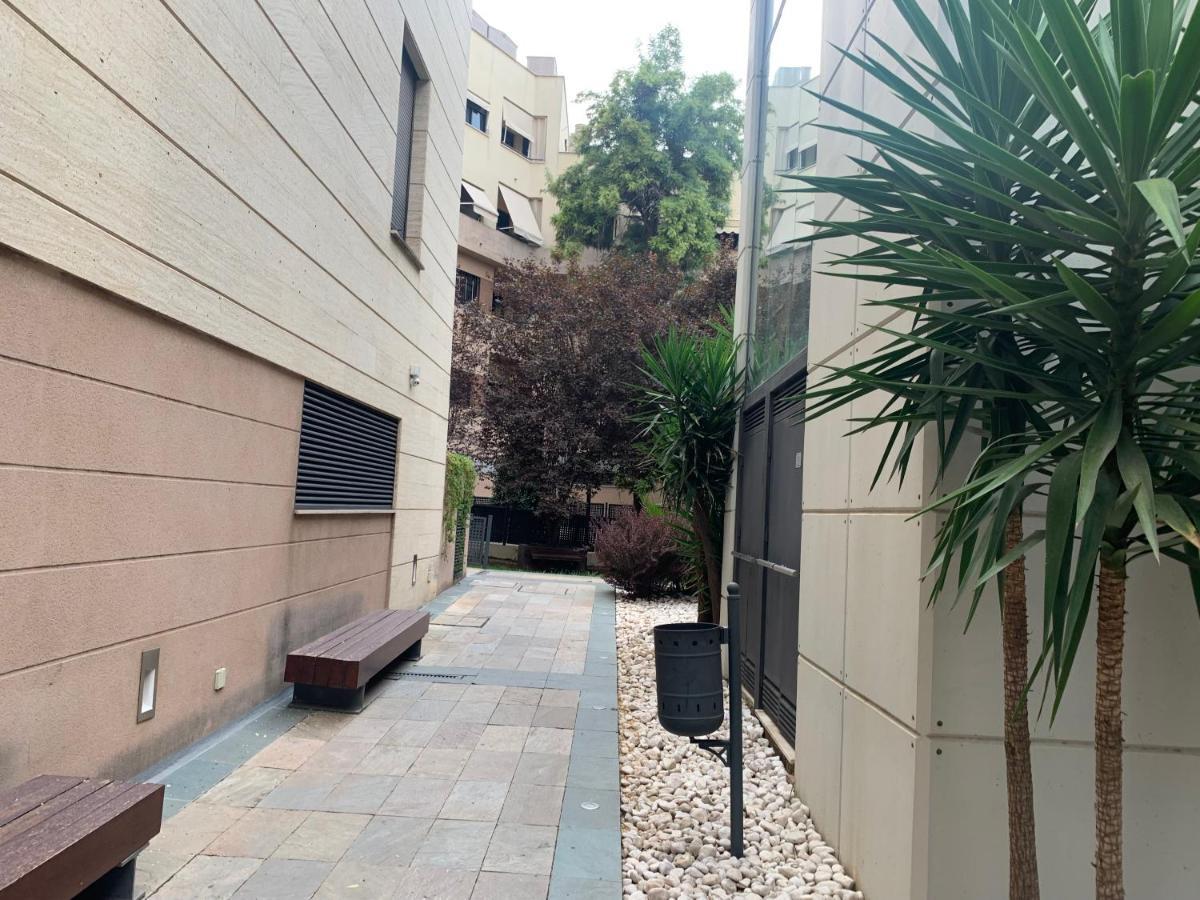 Apartamento Proximo Al Centro De 2 Dormitorios Con Piscina. Sevilla Kültér fotó
